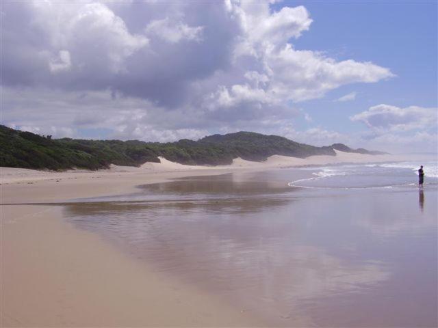 Breeze Inn Guesthouse Kiddʼs Beach Exteriör bild