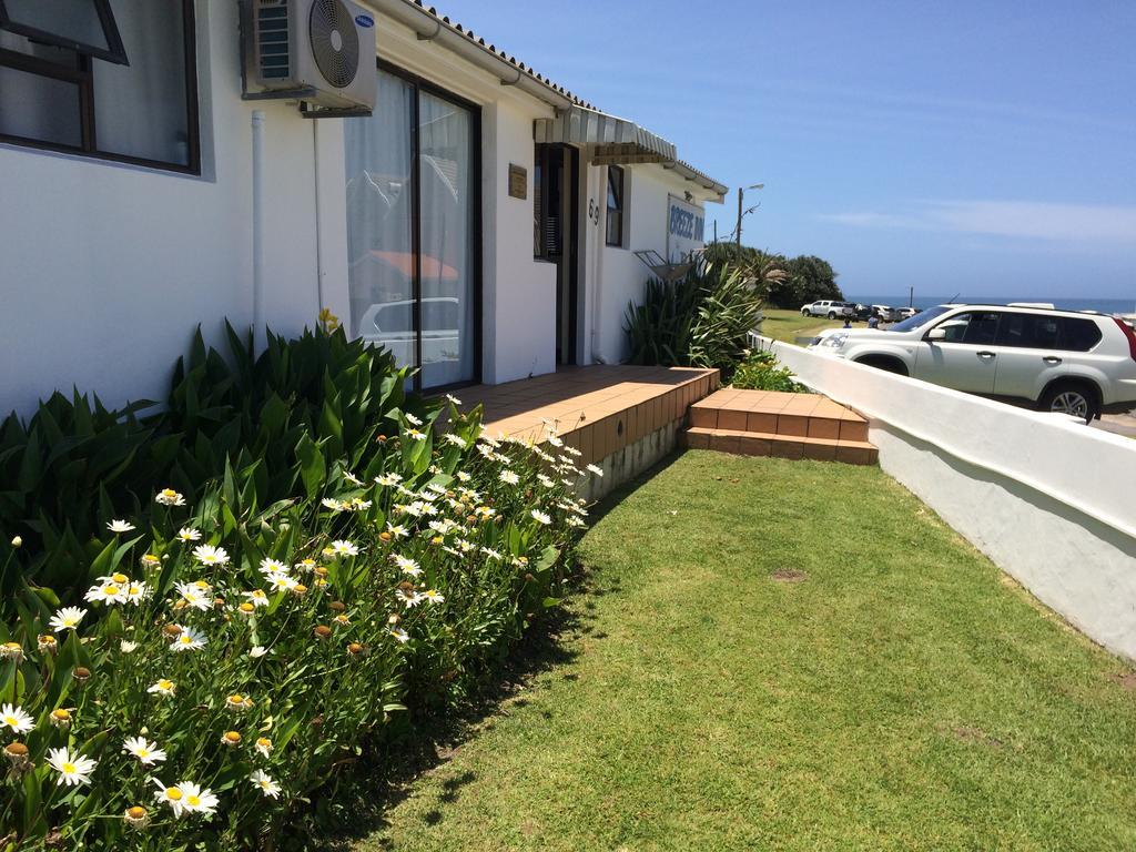 Breeze Inn Guesthouse Kiddʼs Beach Exteriör bild