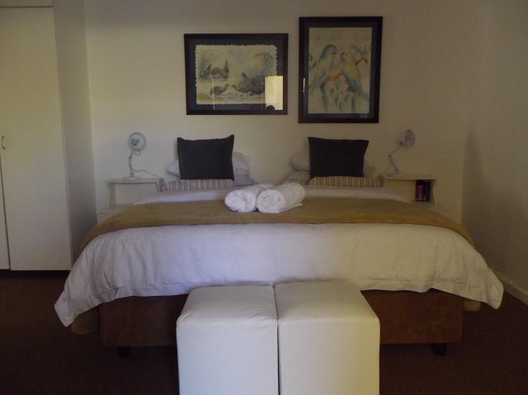 Breeze Inn Guesthouse Kiddʼs Beach Exteriör bild